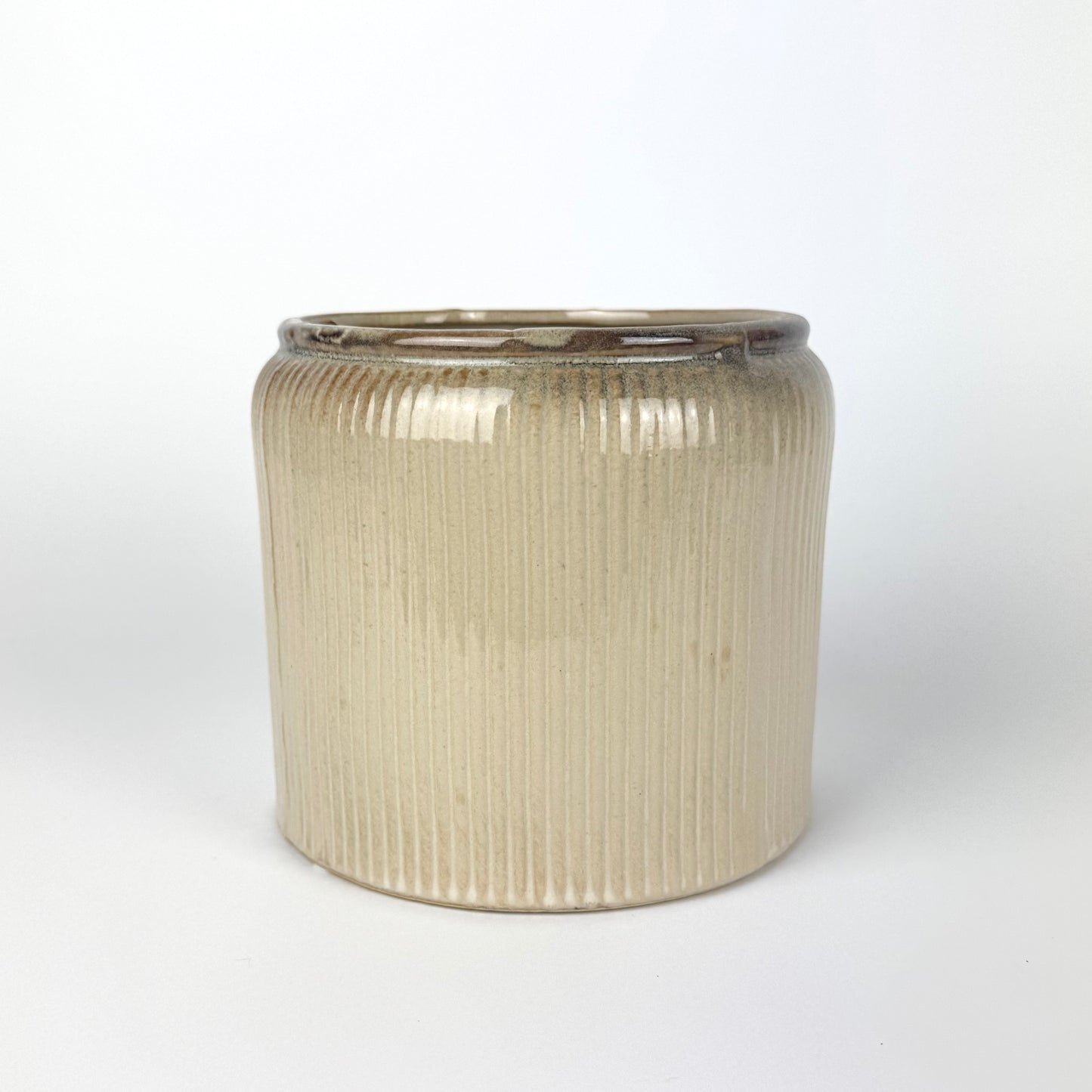 Ribbed Straight Brown 14cm Premium Ceramic Pot